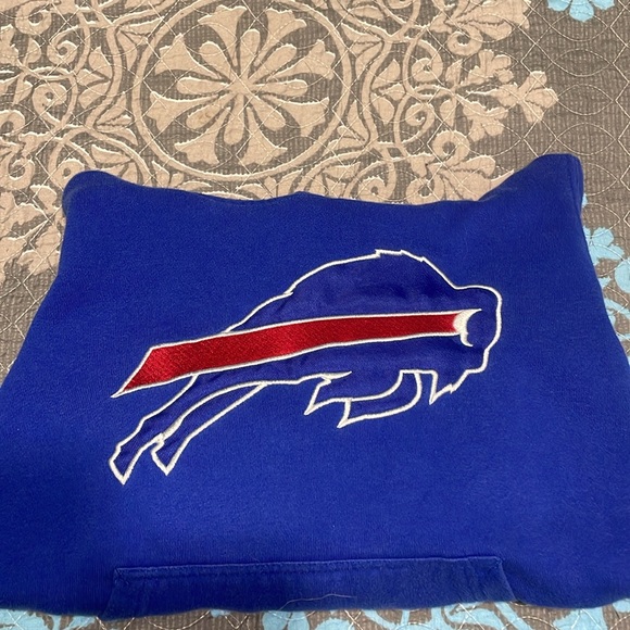 Youth small Buffalo Bills hoodie - Picture 3 of 3